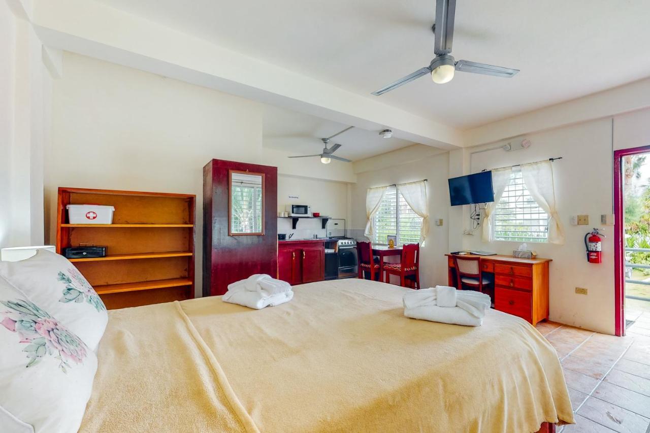 Willow 2 At Island Cabanas Gold Standard Certified Caye Caulker Extérieur photo